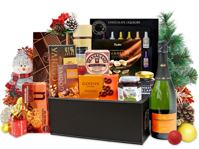 Christmas Gift Hamper - Christmas Permium Wine And Chocolate Gift Hamper  1 - L76600459b Photo