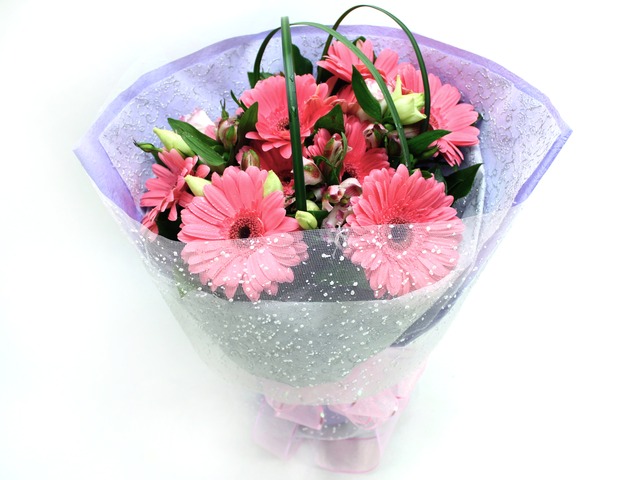 Florist Flower Bouquet - Graduation Flower Bouquet / Gerbera Cheer Bouquet - L06890 Photo