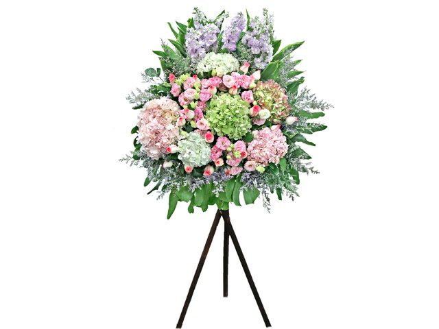 Flower Basket Stand - Opening Florist Basket 03 - L36668723 Photo